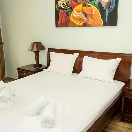 Surrounded By Nature In 1-bdr Flat With Balcony * Warna